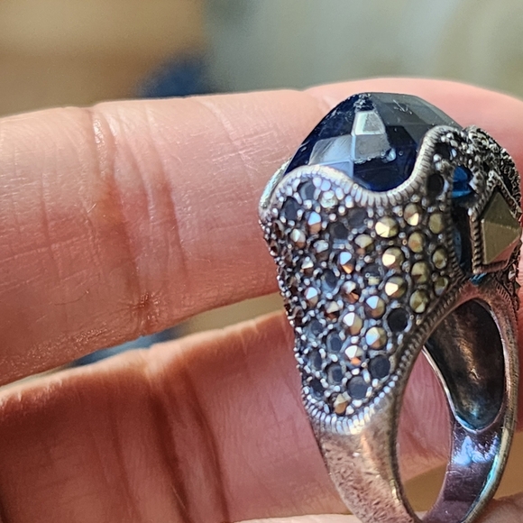 Elegant Blue Gemstone 925 Silver Ring - Picture 8 of 10